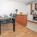 Dublin City Centre Mondern 1 Bed Apt - Sleeps 4 Open Booking