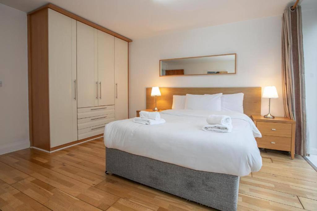 City Centre Mondern 1 Bed Apt - Sleeps 4 Open Booking Apartment Dublin