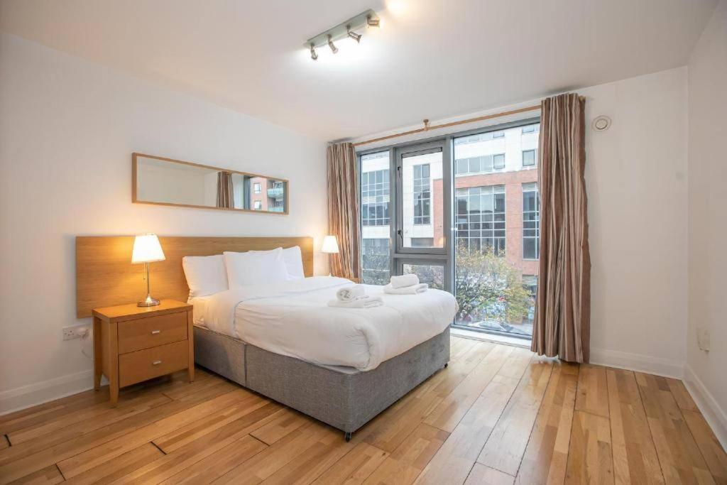 City Centre Mondern 1 Bed Apt - Sleeps 4 Open Booking Apartment Dublin